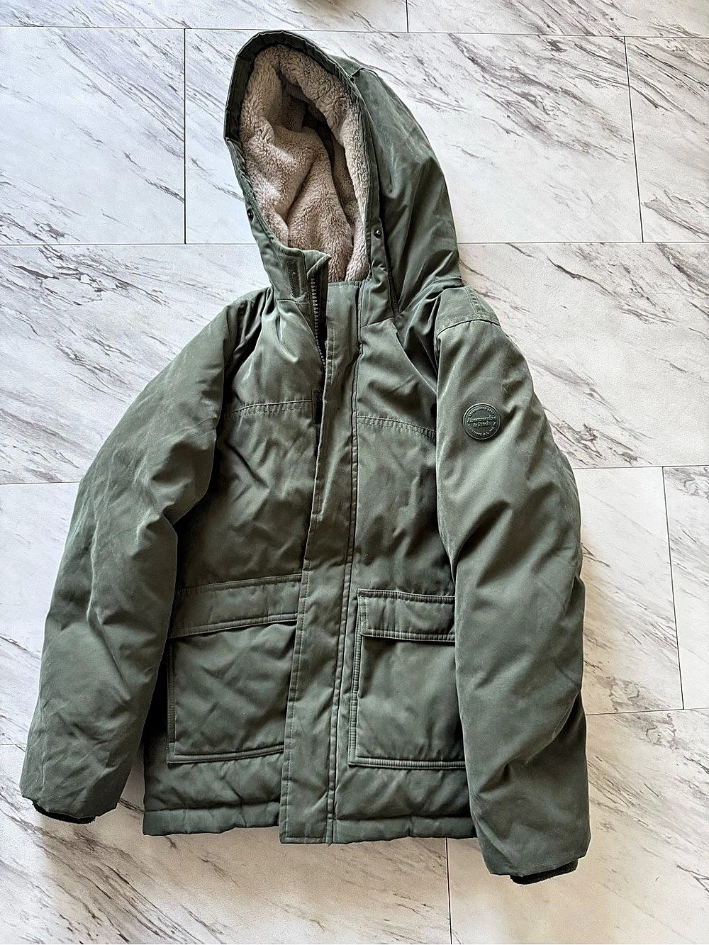 Abercrombie Kids Hooded Faux Fur-Lined Puffer Jacket Boys 13/14 Green
